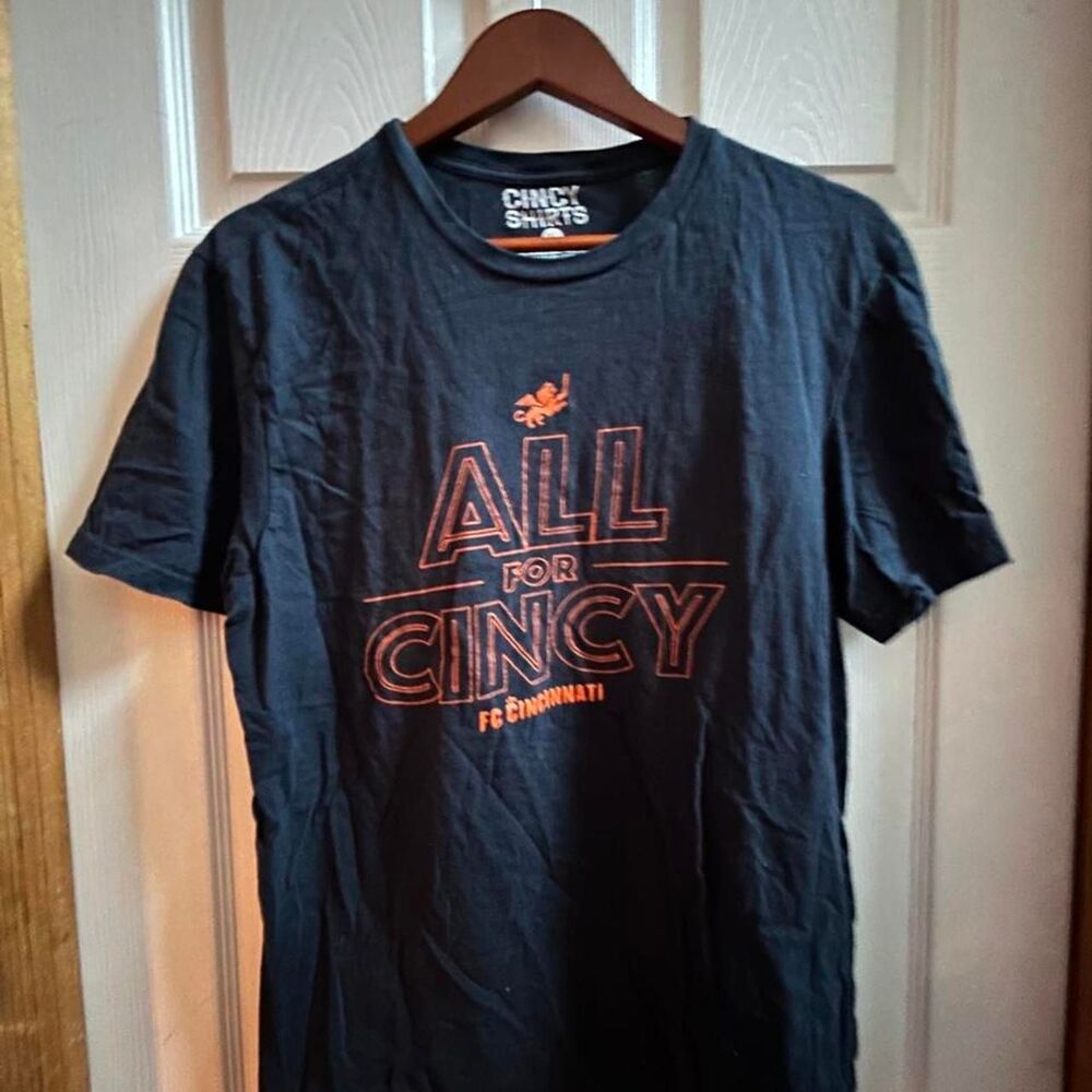 Unbranded Men's Black and Grey T-shirt
